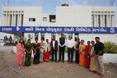 Shwetdhara-Explosure-visit-of-Board-to-Maahi-milk-Producer-company-Rajkot